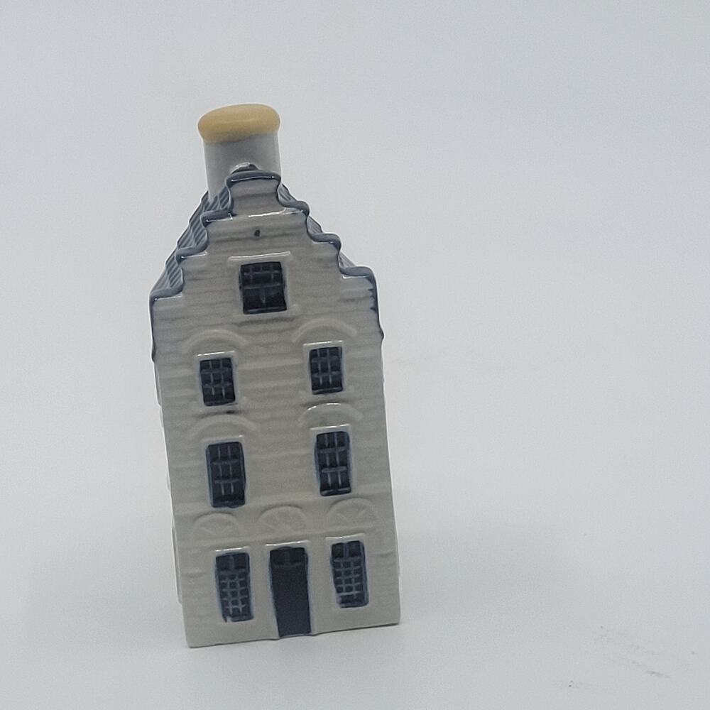 KLM Blue Delft House Bottle by BOLS Original # 34 Amsterdam New